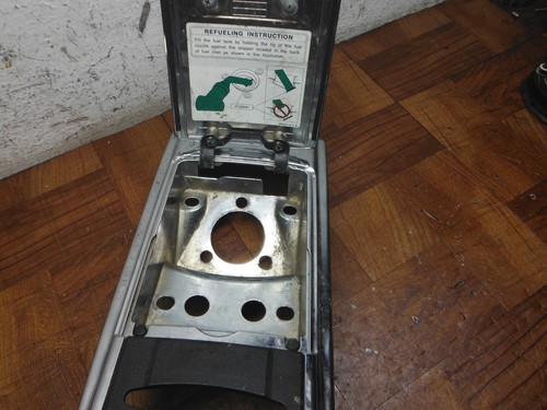 05-09 Suzuki C90 Boulevard VL1500 PANEL DE TAPA DE TANQUE DE INSTRUMENTO VELOCÍMETRO - Imagen 6