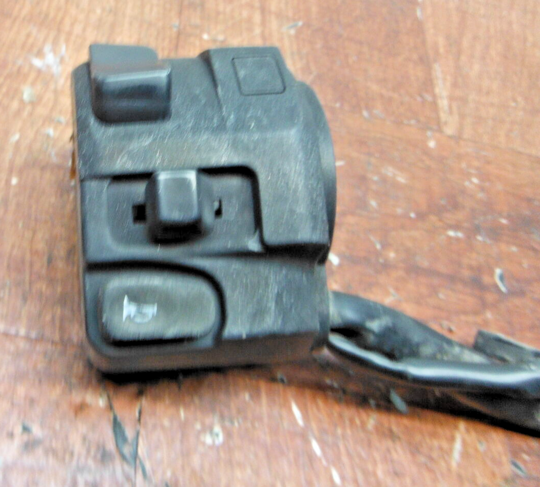 13-17 kawasaki EX300 ninja 300 MANUBRIO IZQUIERDO CON CLIP INTERRUPTOR DE CLAXON Y DIRECCIONALES
