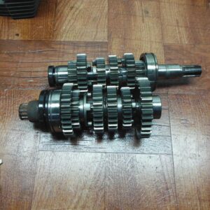 suzuki gs500 gs500e gs500f MOTOR MOTOR TRANSMISIÓN ENGRENES 24121-01D01