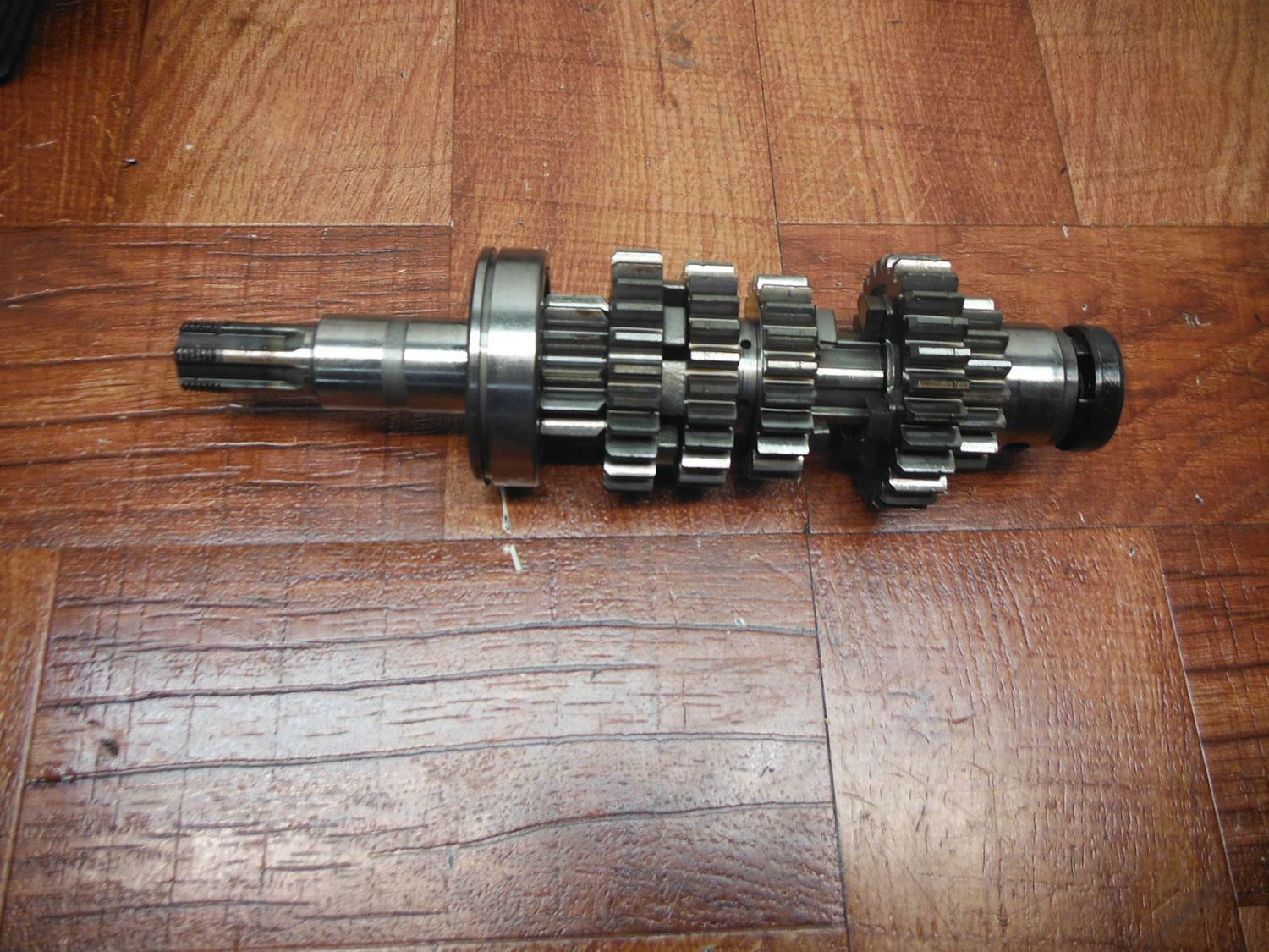 suzuki gs500 gs500e gs500f MOTOR MOTOR TRANSMISIÓN ENGRENES 24121-01D01 - Imagen 8