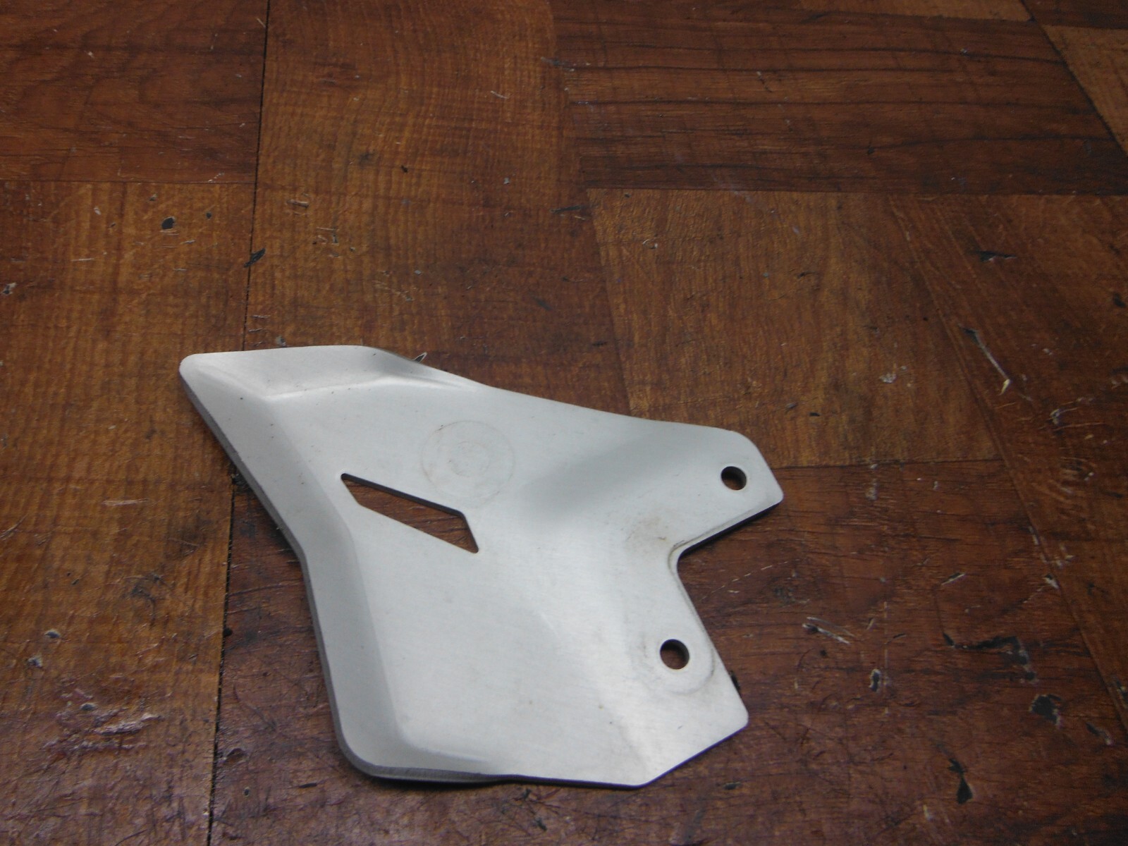 2017-2023 KAWASAKI EX650RPFNN NINJA EX 650 TAPA PROTECTOR IZQUIERDO DE TALÓN - Image 3
