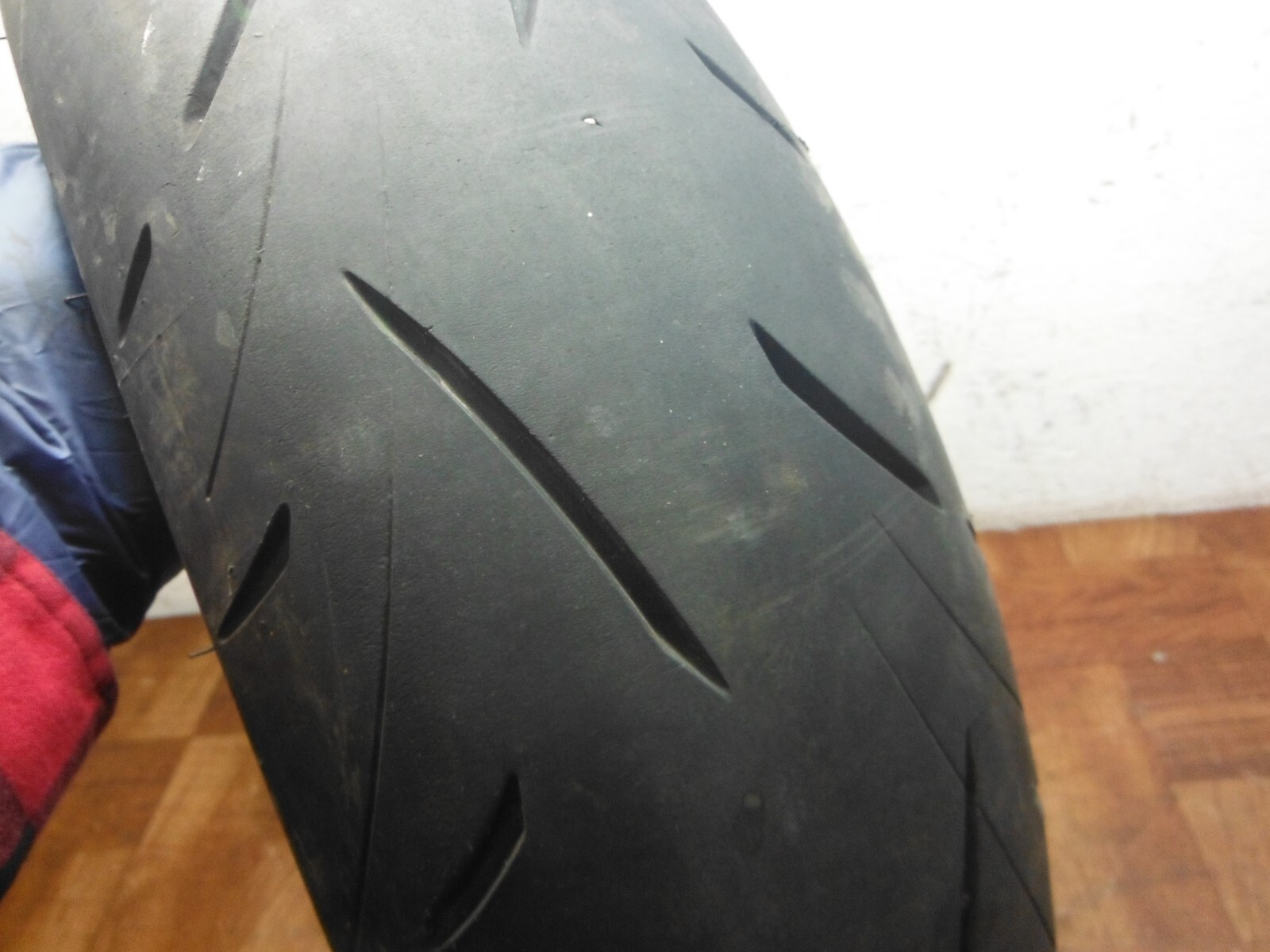 Dunlop Sportmax 160/60ZR17 GPR 300 160 60 17 Llanta Trasera para Motocicleta - Imagen 8