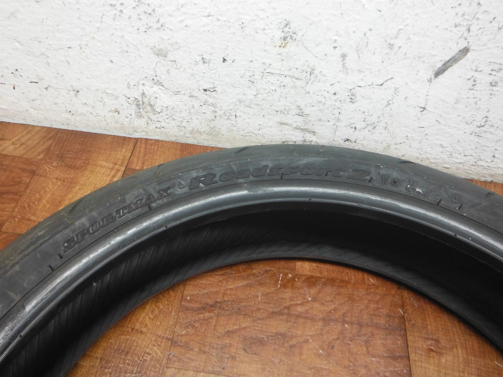 Llanta Delantera Radial Dunlop Sportmax Roadsport 2 para Motocicleta 120/70ZR-17 (58W) - Imagen 4