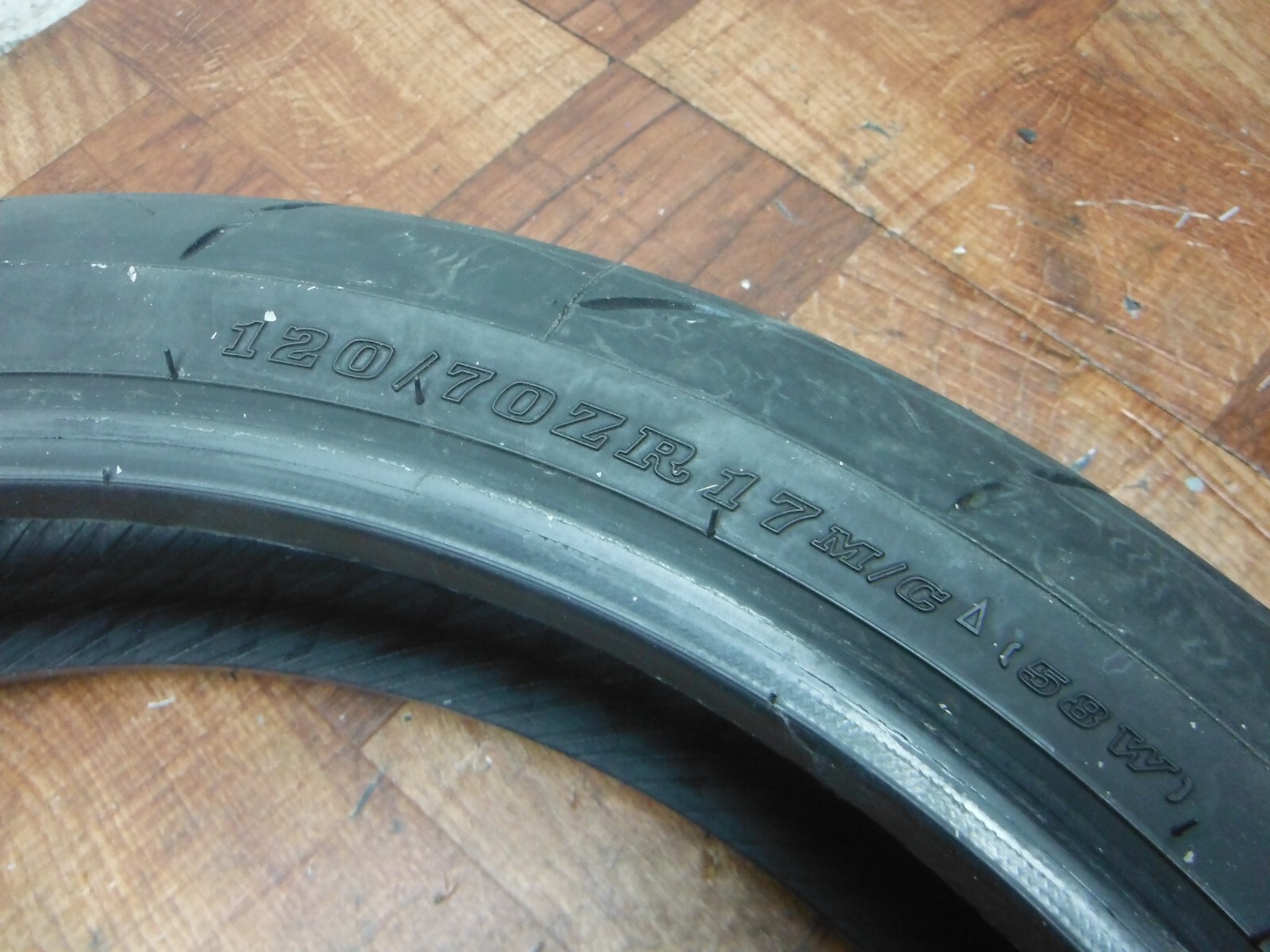 Llanta Delantera Radial Dunlop Sportmax Roadsport 2 para Motocicleta 120/70ZR-17 (58W) - Imagen 5