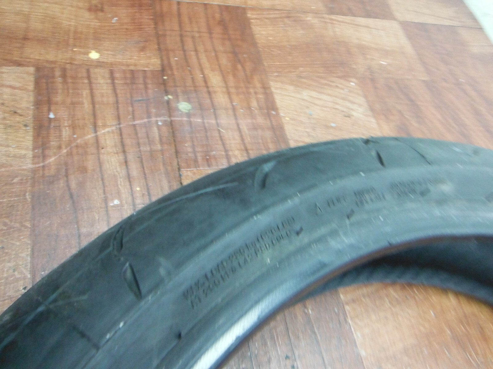 Llanta Delantera Radial Dunlop Sportmax Roadsport 2 para Motocicleta 120/70ZR-17 (58W) - Imagen 9