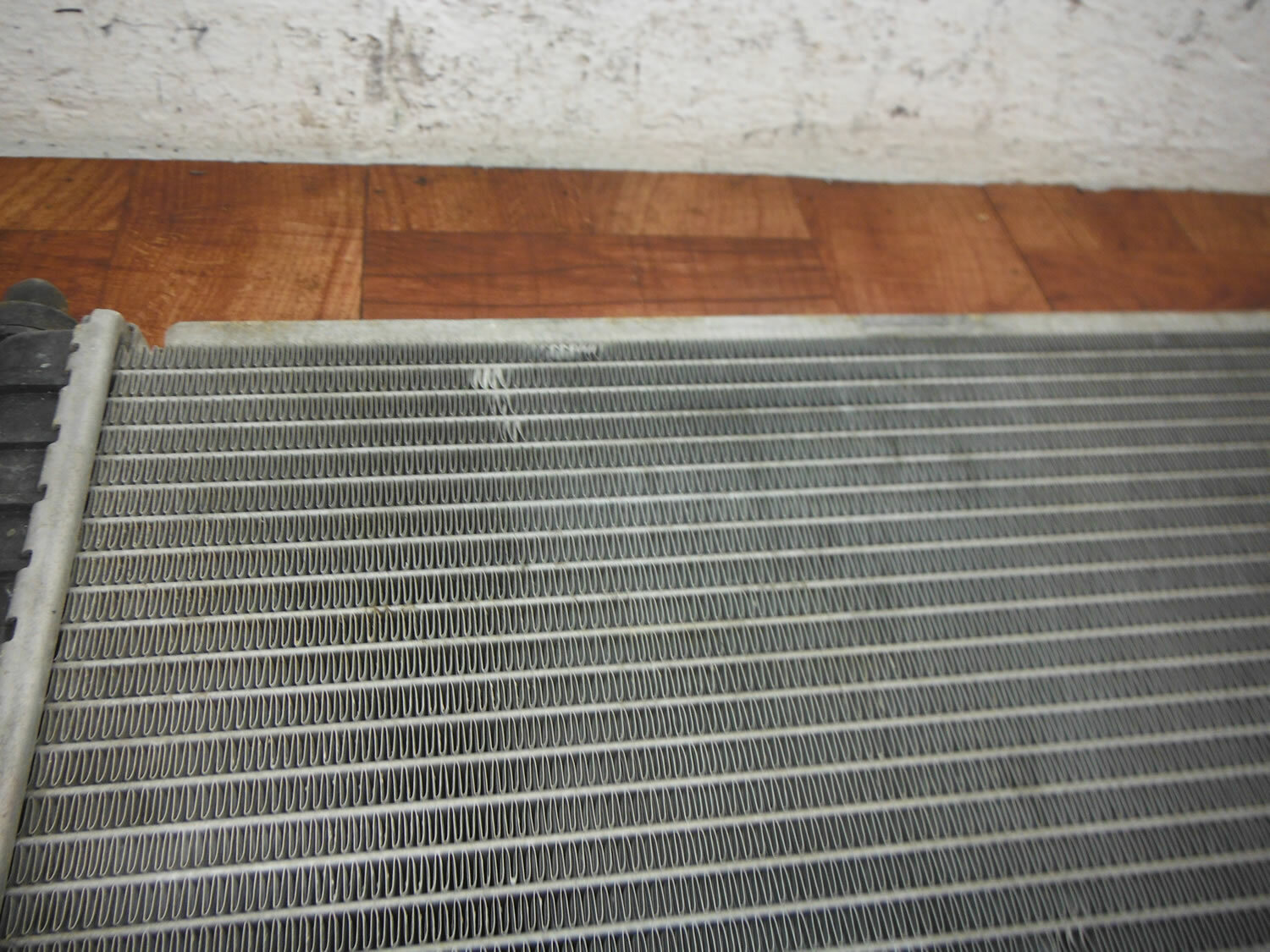 2002-2006 Mini Cooper 1.6L L4 CU2747 Radiador de Aluminio OEM Sin fugas probado funcional - Image 6