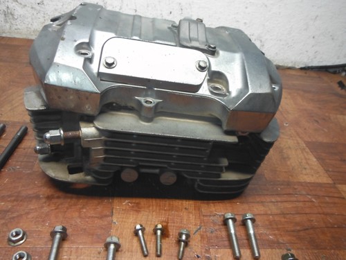 2003 honda vtx1800r ENGINE TOP END CYLINDER HEAD CAMSHAFT VALVE COVER FRONT - Image 2