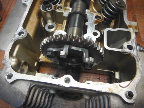2003 honda vtx1800r ENGINE TOP END CYLINDER HEAD CAMSHAFT VALVE COVER FRONT - Image 11